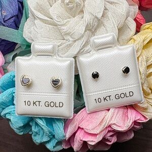 10 KT Gold Heart and Round Black Earrings